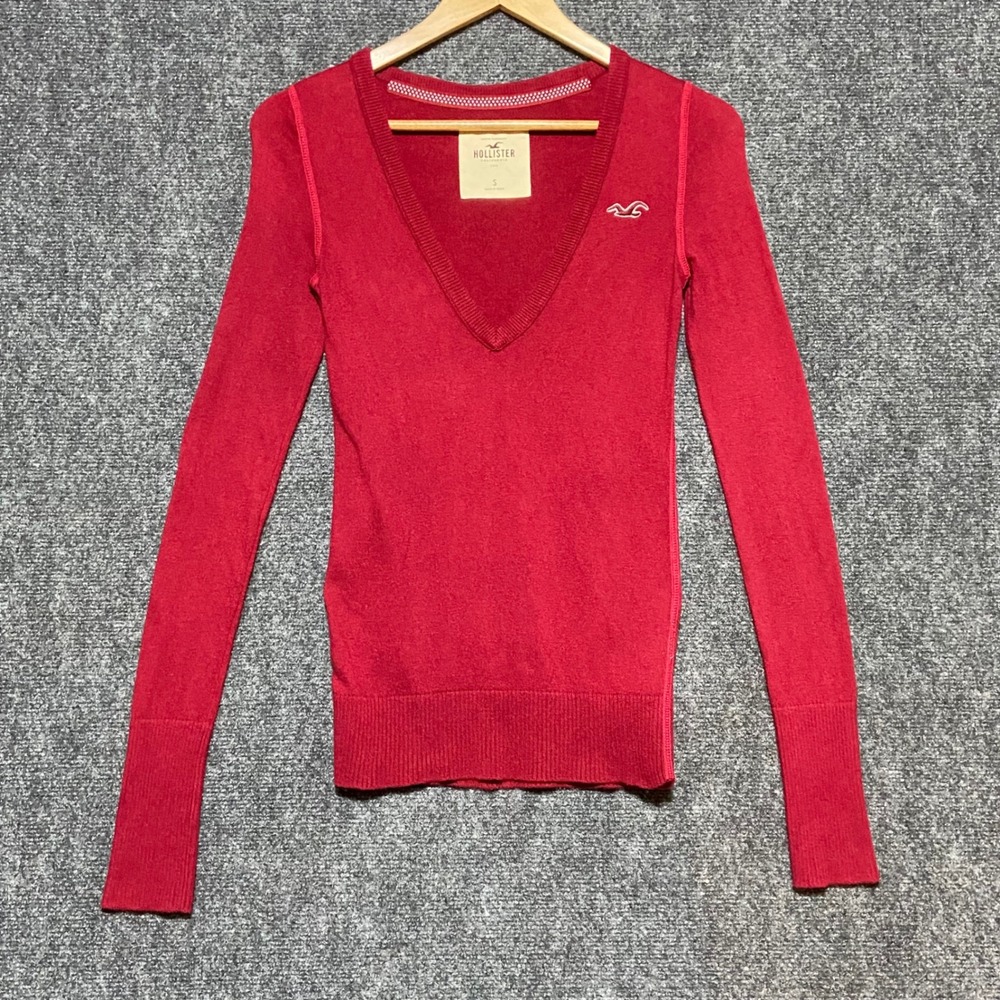 Hollister Y2K 90s Women's Size S Red V-Neck Long Sleeve Slim Fit Knit Sweater